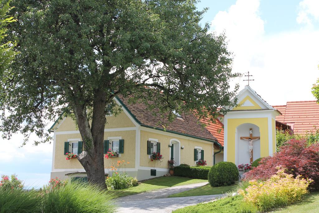 Obst & Gaestehof Brandl Hartmannsdorf Bagian luar foto