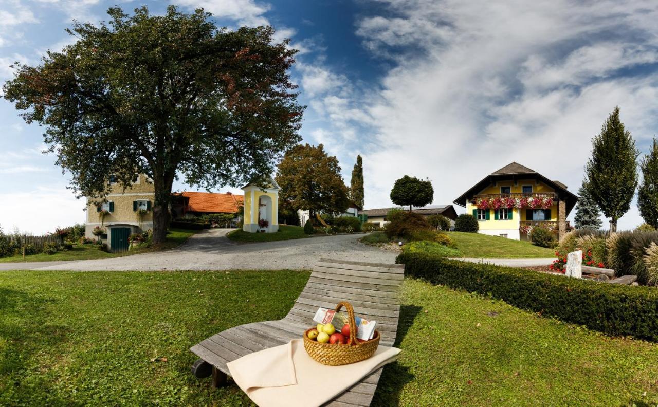 Obst & Gaestehof Brandl Hartmannsdorf Bagian luar foto